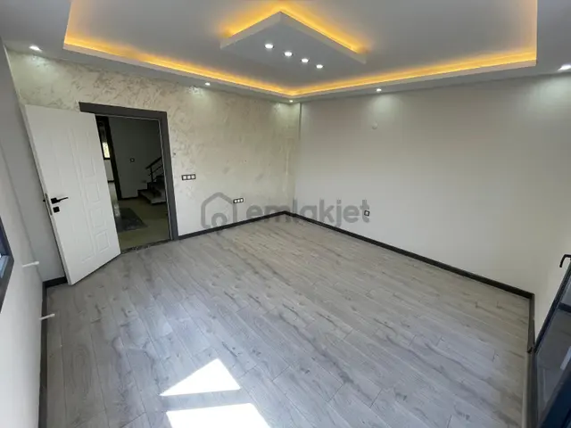 Sabri Pınarbaşı'dan Zeytinli'de Satılık Sıfır Villa 3