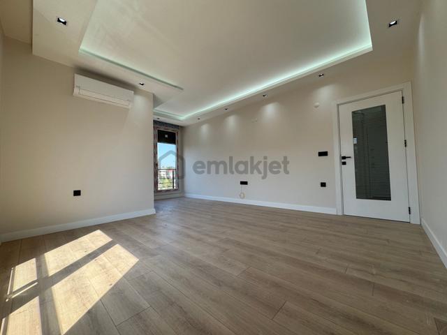 Next House'dan, Bahçelievler Merkez'de, 5+2 210m2 Lüks Daire 4