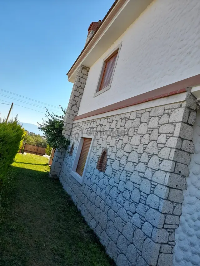 Alaçatı Gayrimenkulden Şifne'de Denize Yakın Sıfır Havuzlu Villa 4