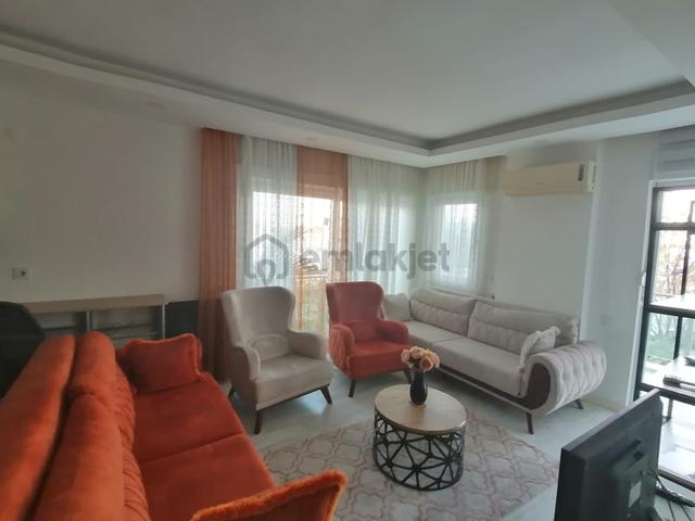 Güzeloba Mina Residenceta Havuzlu, Eşyalı Katta Kiralık 1+1