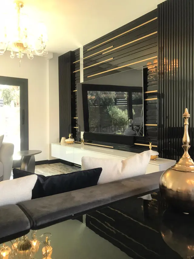 Kaan Emlaktan Ultralüx Yenişehirde Satılık Havuzlu Villa 3