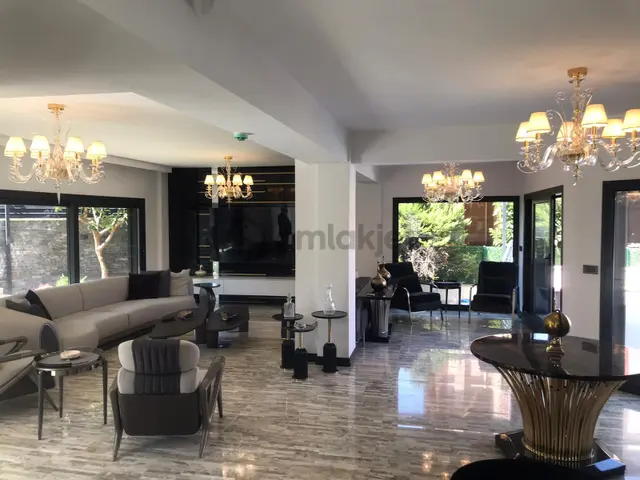 Kaan Emlaktan Ultralüx Yenişehirde Satılık Havuzlu Villa 4