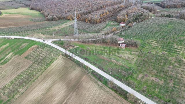 Fırsat!. Söğütlü Sıraköy'de 1900 M2 Asfalta Yola 104 Mt Cepheli 5
