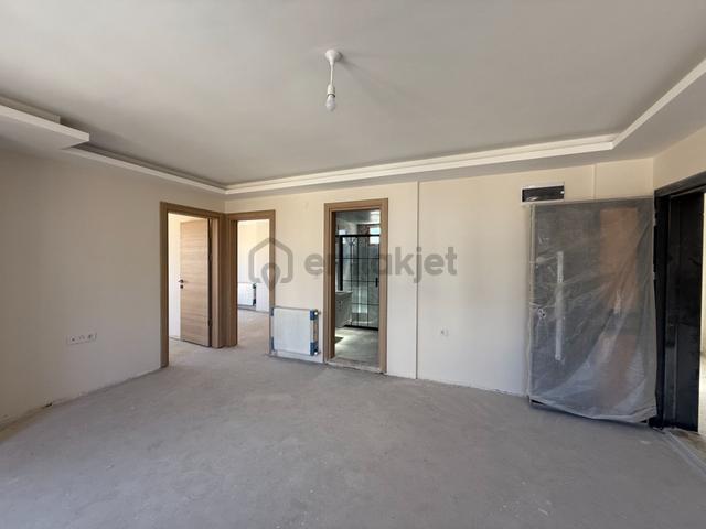 Seferihisar Gözsüzler’de Köşe Konumda Satılık 2+1 Daire 5