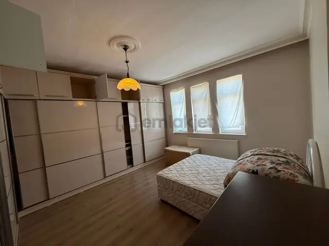 Gordion Emlak'tan Şehitlik Mahallesi 3+1 Köşebaşı Yapılı 3