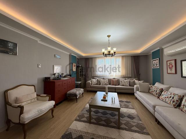 Sığacık Marina Yakınında Geniş Ve Konforlu Satılık Daire! 3