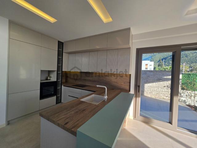 Kuşadası Davutlarda Tek Müstakil Bağımsız Özel Havuzlu 3+1 165m2 Lux Villa 5