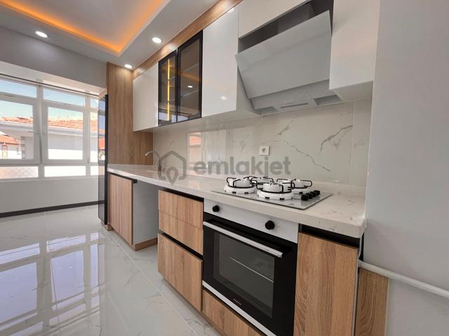 Ankara Kazançtan Ahi Evranda Full Yapılı Çok Geniş Satılık 3+1 Daire Fırsatı Kaçırmayın...! 2