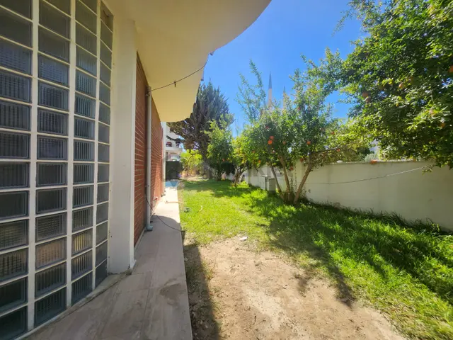 Bakımlı Denize Yakın 4+1 350 M² Havuzlu Dubleks Müstakil Villa 4