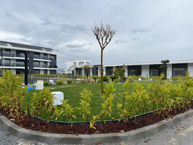 1+1 Havuzlu Sitede Satılık 2