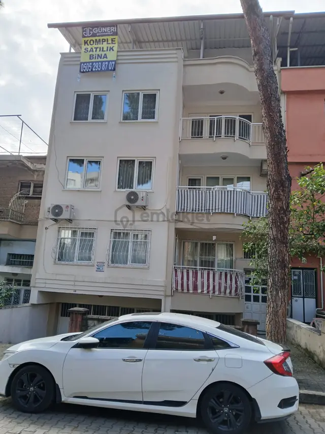 Aydın Nazilli Yeni Mahallede Satılık 3katlı Bina 2