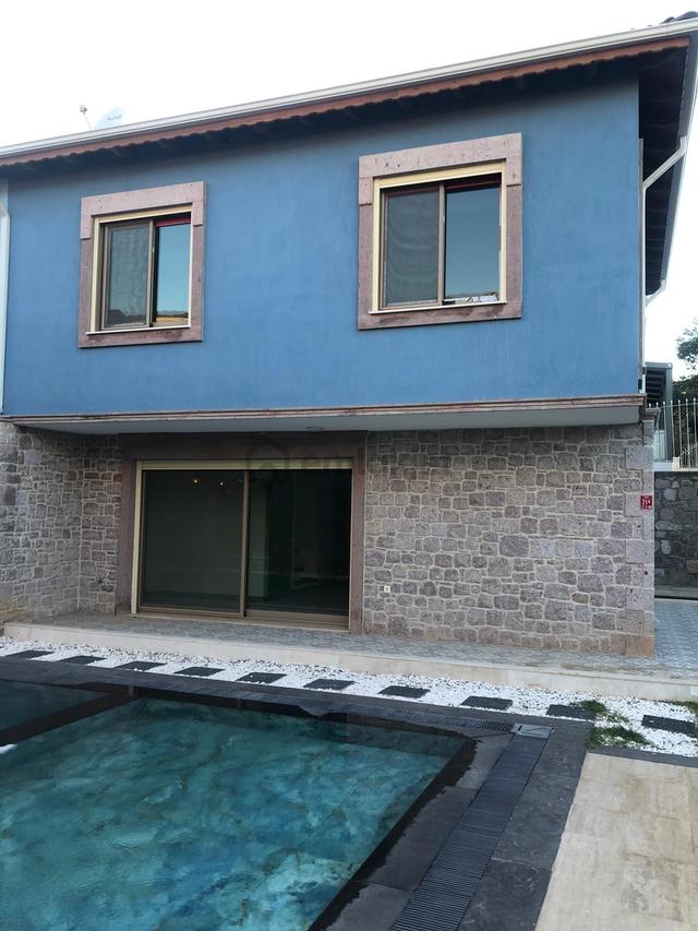 Ayvalık Sarımsaklı'da Mükemmel Konumda Emsalsiz Satılık Villa 4