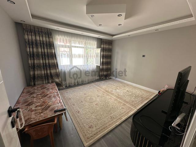 Eğtim Mahalesinde Satılık İki Katlı Kargir Bina 3