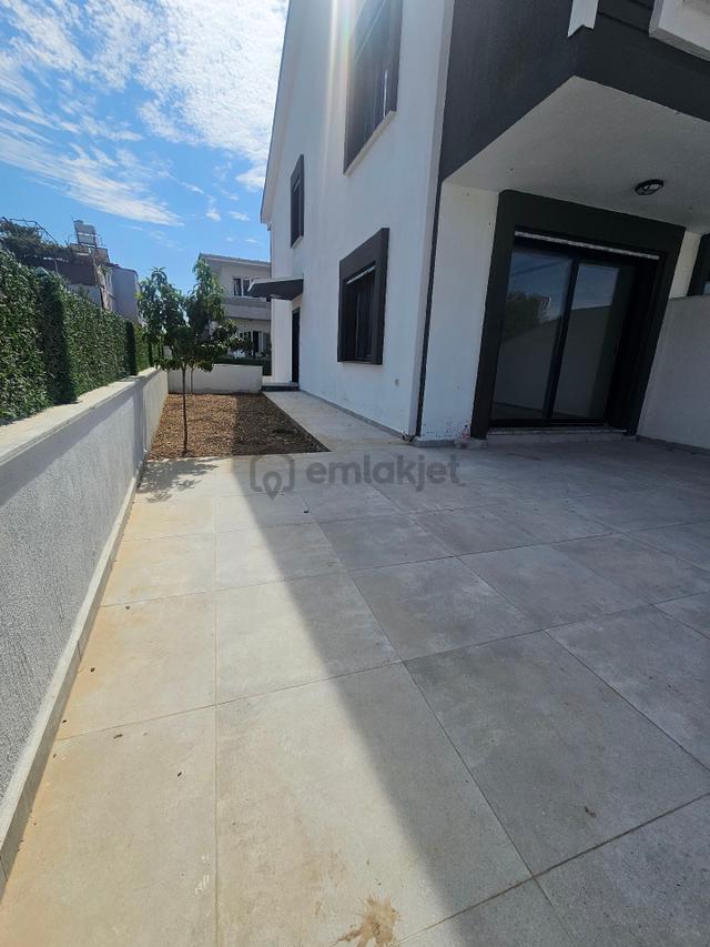 Didim'de Daire Parasına Müstakil Ev 5
