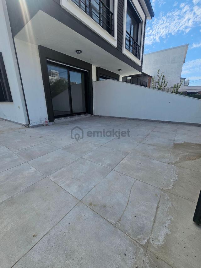 Didim'de Daire Parasına Müstakil Ev 4