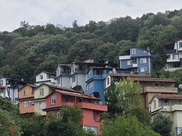 Muhteşem Sapanca Gölü Manzaralı Site İçinde Villa... 1