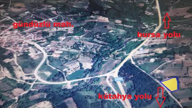 Src Emlaktan Bursa İnegöl Gündüzlü Mah. Yola Cephe Yatırımlık Tarla 1