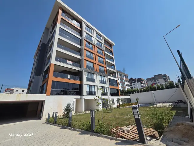 Kayapa Çamlık Örencik Caddesinde 3+1 Satılık Büyük Daire Kayapa Çamlık Örencik Caddesinde 3+1 Satılık Büyük Daire