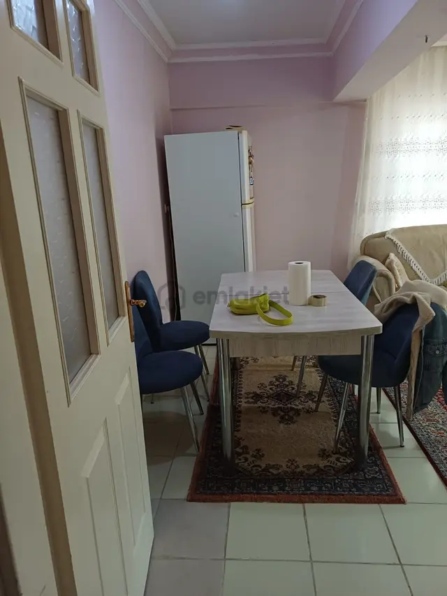 Arkadaş Emlaktan Bahçelievler Şenyurtta 1.kat 3+1 Satılık Daire 2.950.000 Tl 1