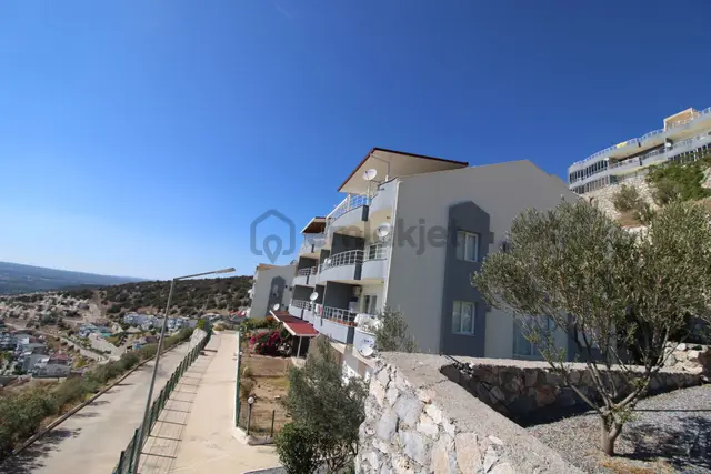Aydın Didim Akbük Mahallesi Havuzlu Site İçinde Satılık 1+1 Daire Giriş Güvenlik Mevcut 3
