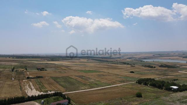 Emsallerinden Çok Uyguna Arsa 3