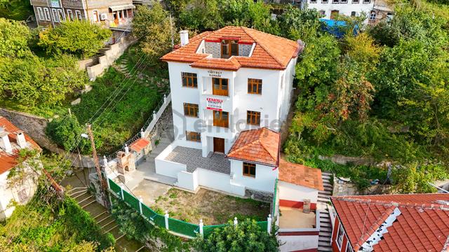 Kastamonu İnebolu Yukarı Hatıpbağı Mahallesi Nde 3 Katlı Satılık Konak 4