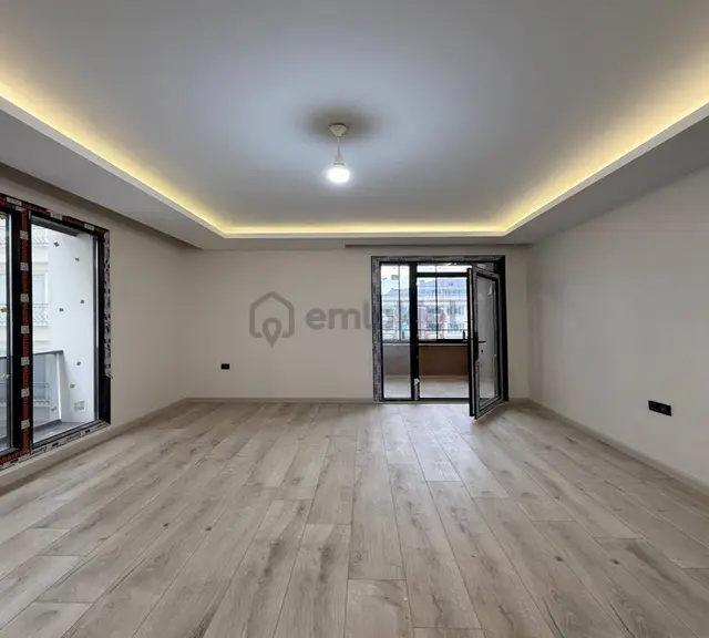 Bahçeşehir Bölge Yeni Mimari Tasarımlı 2+1 Ara Kat Satılık Daire 4