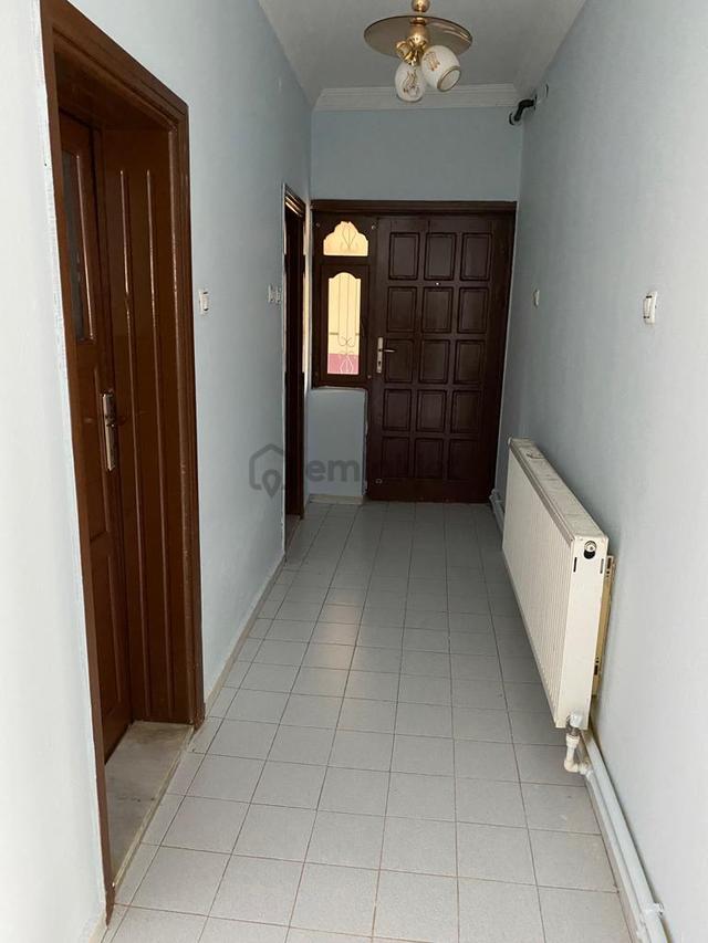 Yalı Mahallesinde Satılık 3 Katlı Müstakil Ev 3