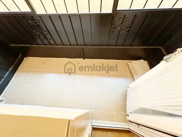 Kuşcağız Mahallesi'nde Cadde Üzerinde 2+1 Daire! 4