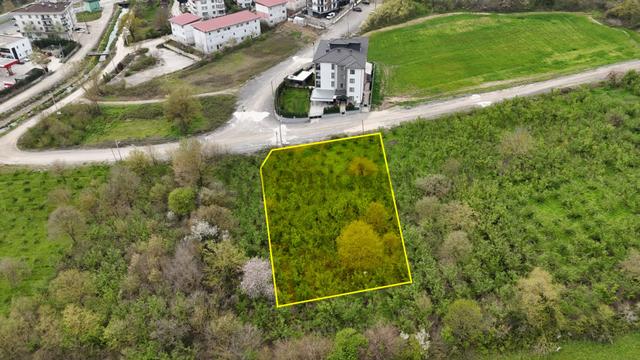 Konuralp'te 4 Kat %35 Konut İmarlı Satılık 922 M2 Parsel 2
