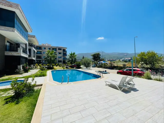 Davutlar Merkezde Havuzlu Sitede Geniş 2+1 Daire 4