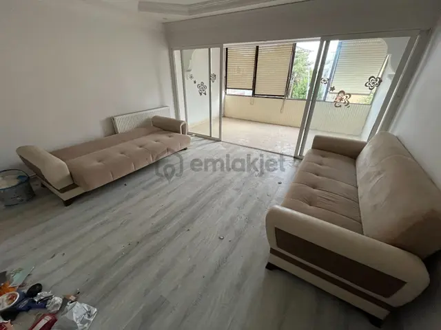 Büyükçekmece Atatürk Mah İçi Yapılı Temiz Sahilde 2+1 Satılık Daire 1
