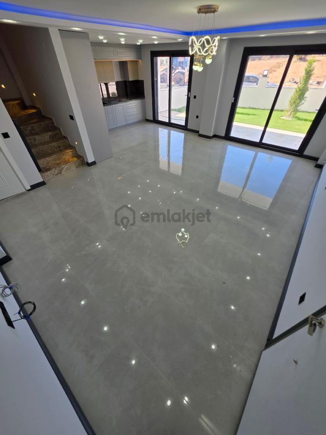 🏡 Didim Efeler Mahallesinde Satılık Tripleks Villa 🏡💥 5