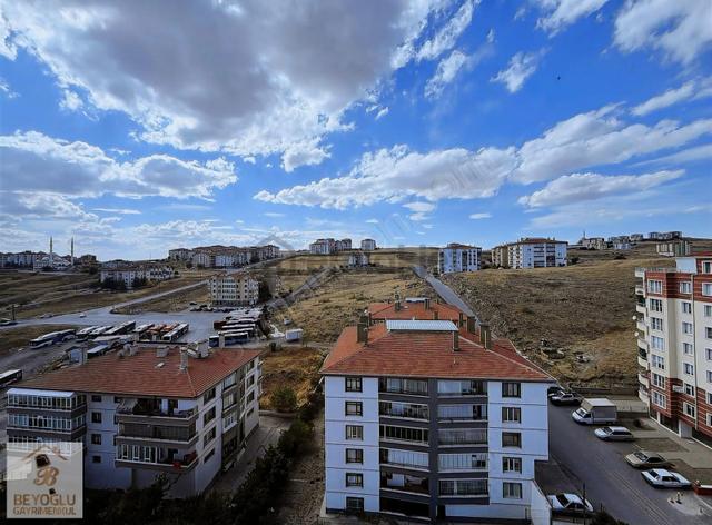 Beyoğlu'ndan Lüx Sitede K.otoparklı T.balkonlu 11.kat Manzaralı 5