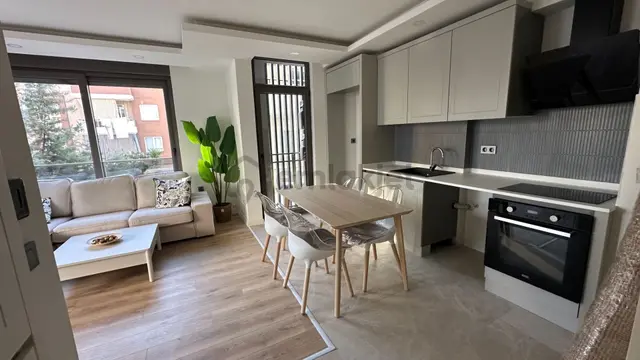 Kızıltoprakta Tramvay Yakını Katta "0" Lüks 1+1 Ler 2