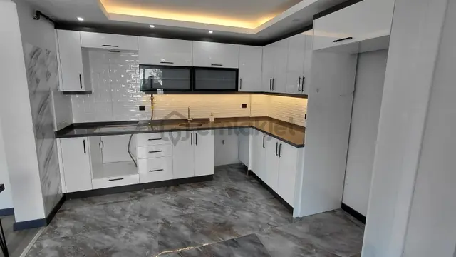 🏡 Güzelyurt Mahallesi 🏡 ✅5+1 230 M2 3 Katlı Villa ❇️açık Mutfak 3