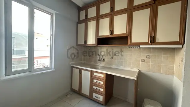 Alanya Merkez Saray Mahallesi Atatürk Caddesinde Kiralık 2+1 2