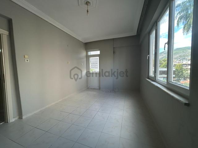 Alanya Merkez Saray Mahallesi Atatürk Caddesinde Kiralık 2+1 5