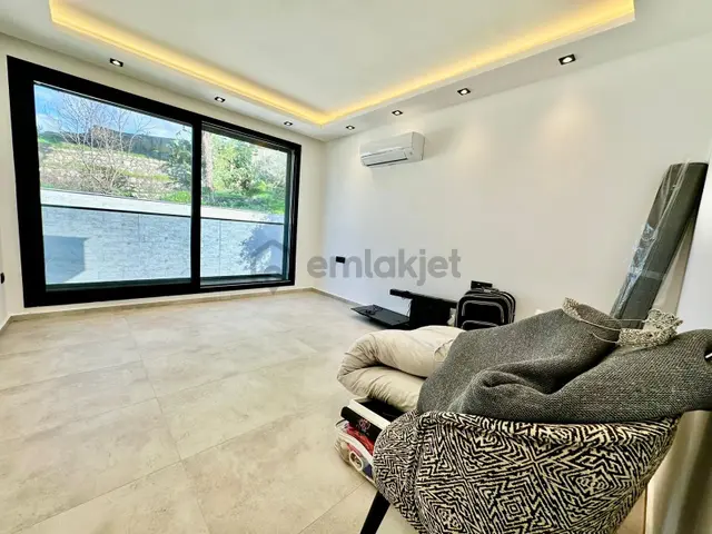 Aydın Didim Mavişehir 6+1 Ayrı Muftak Havuzlu Satılık Villa 5