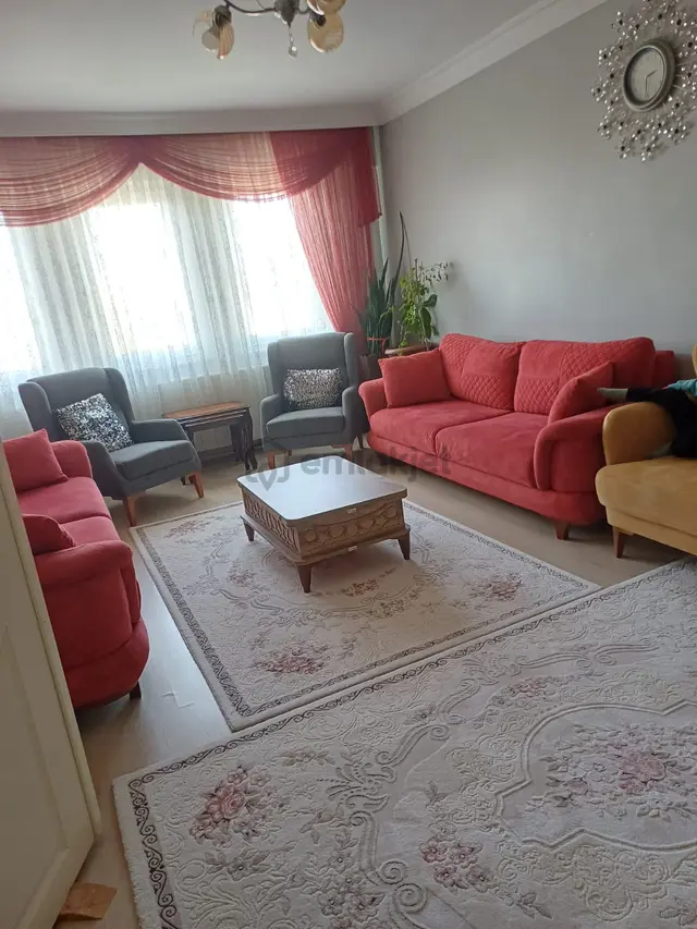 Bursa İnegöl Hamidiye Mah 120 M2 3+1 31 Yıllık Satılık Daire 3