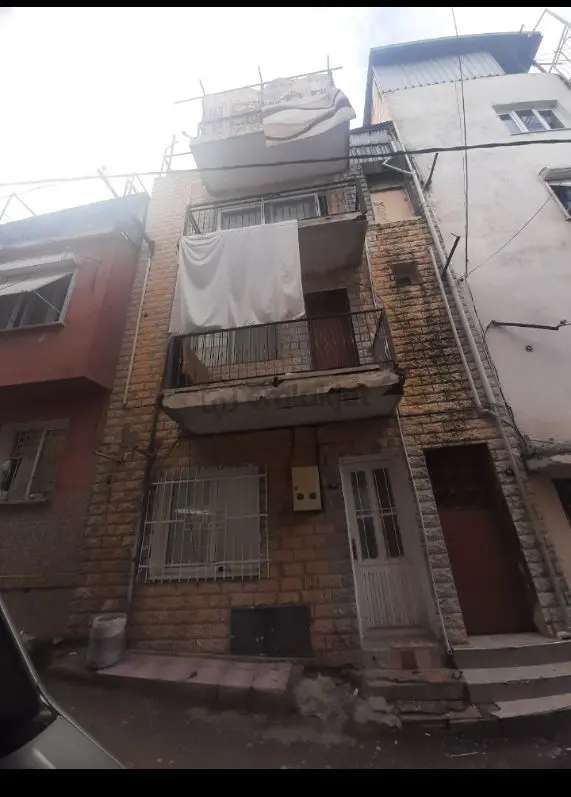 Artenew Emlak'tan Bornova Altındag'da Satılık 2 Bına 3