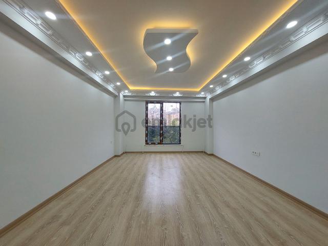Gaziosmanpaşa Küçükköy Beşyol De Satılık Daire Birinci Kat Balkonlu 2+1 115 M2 2