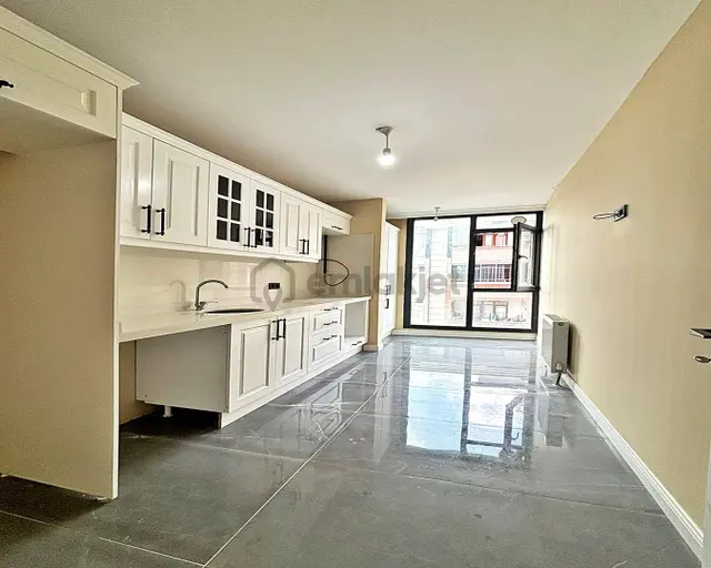 Lux Site İçerisinde Satılık 2+1 Arakat Daire 3