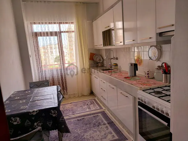 Güvenlik Mahallesinde 3+1 Geniş Eşyalı Satılık Daire 3