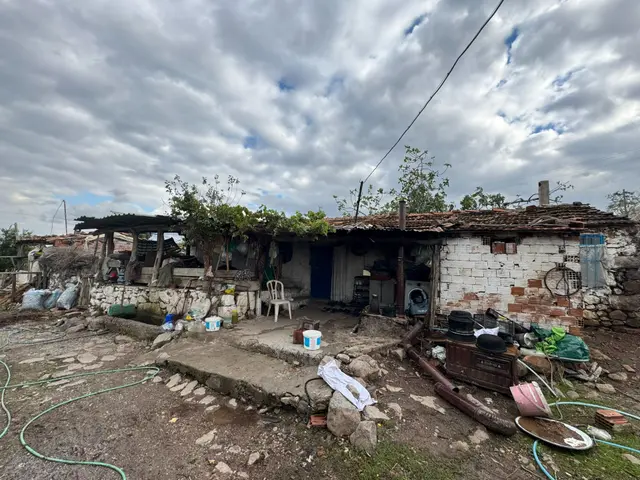Menemen Karaorman'da Satılık 1013 M2 Tek Tapu Arsa 1