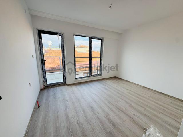 Bostancık Caddesinde Manzaralı 4+1 Satılık Sıfır Dubleks !! 4