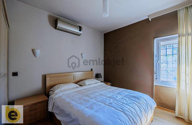 Gümüşlük'te 1.600 M2 Arsa İçinde Özel Havuzlu Satılık Taş Villa 3