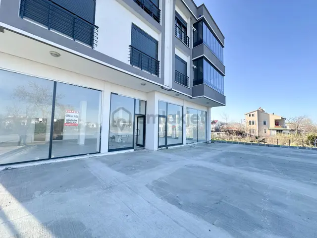 Çatalçamda Bulvar Cephe 195 M Önü Müsait Kiralık 1