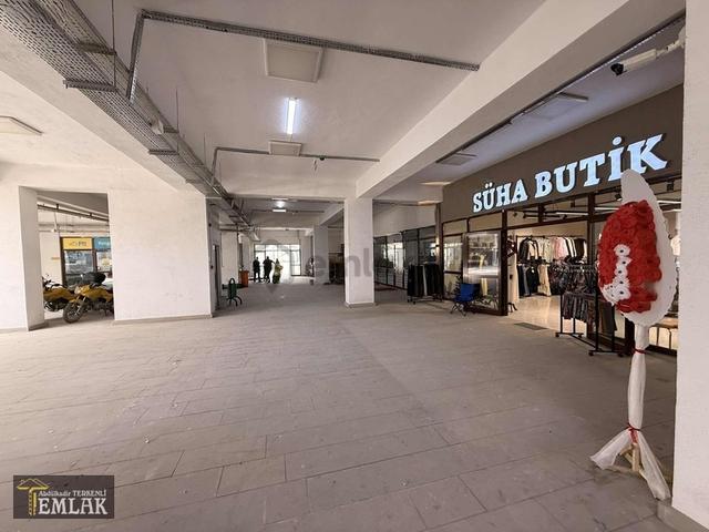 Terkenli Emlak 'tan Dudu Kadın Çarşısında Büfe & Depo 1