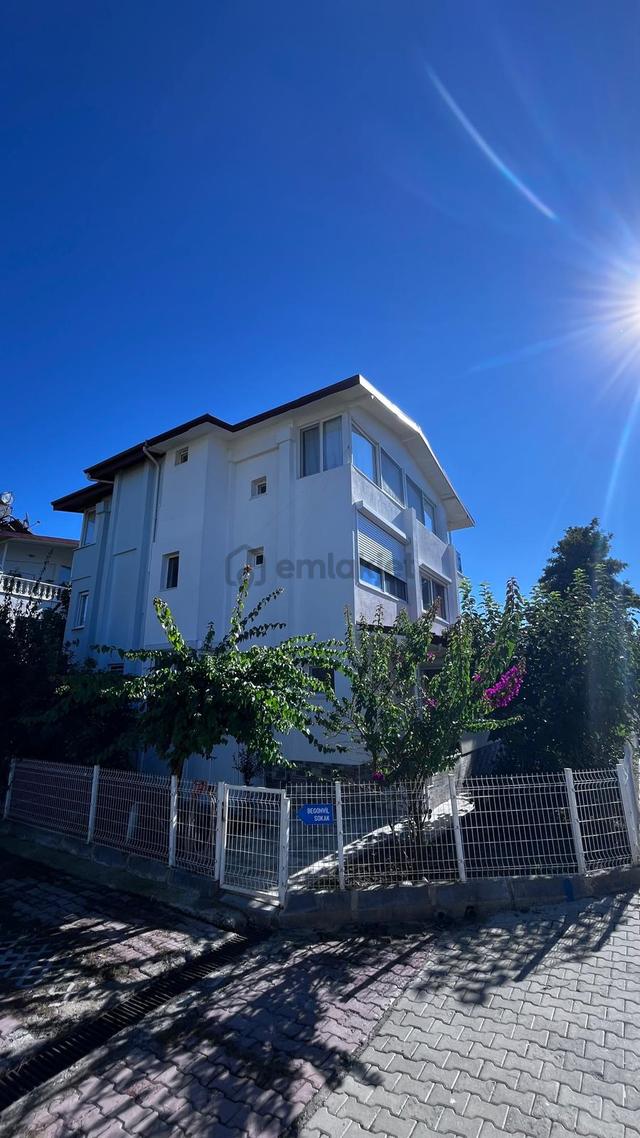 Stop'tan Çalışta Denize 300 Metre Villa 4